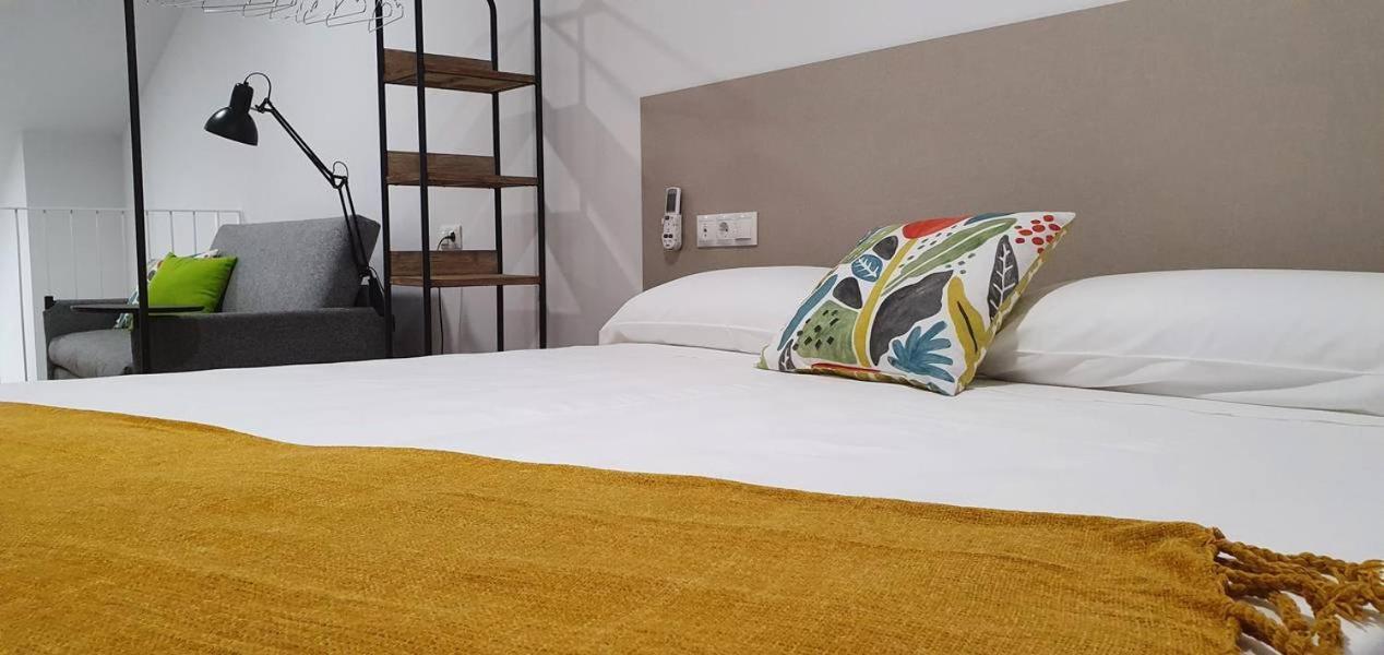 Apartamentos Antares 3 Milladoiro Kültér fotó