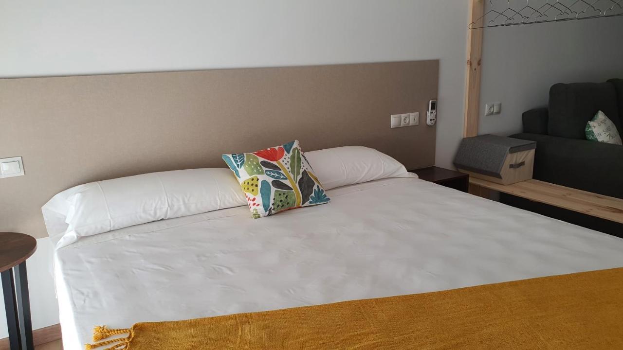 Apartamentos Antares 3 Milladoiro Kültér fotó