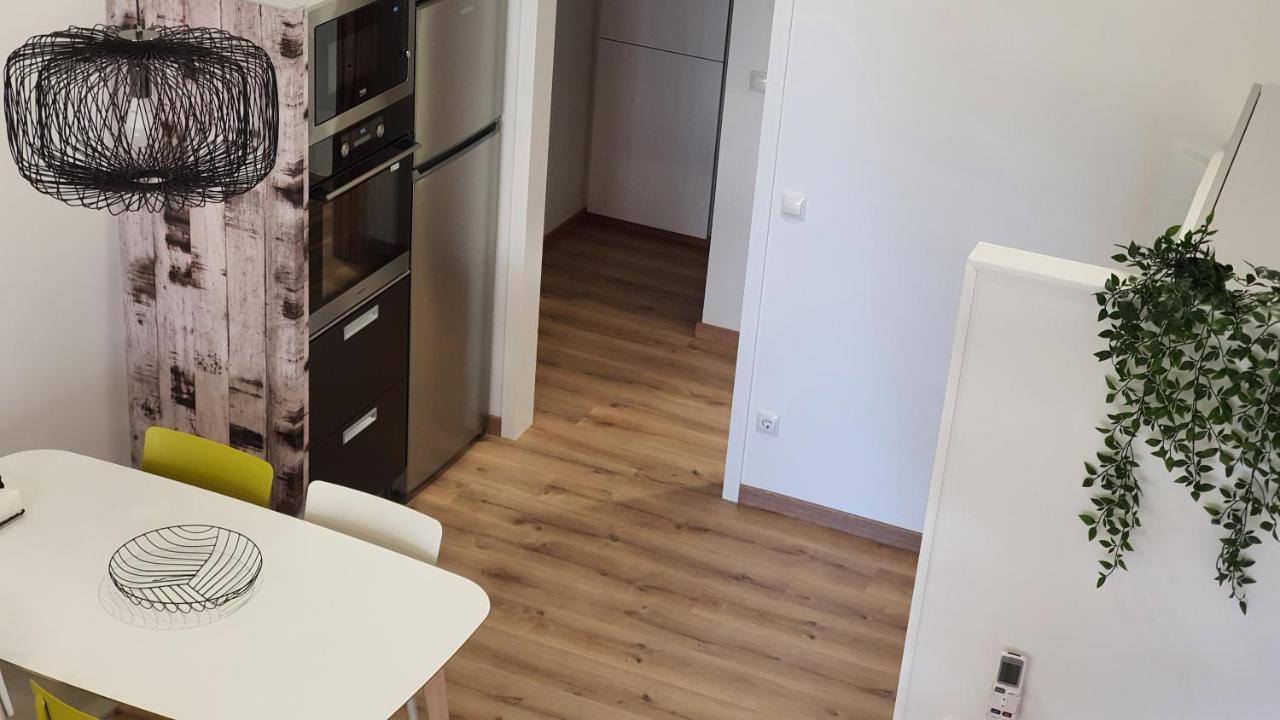 Apartamentos Antares 3 Milladoiro Kültér fotó